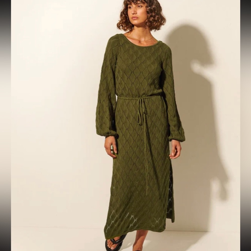 Kivari Claudia Knit Dress Size Small. NWT